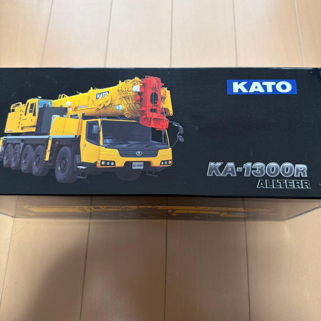 KATO KA-1300R クレーン車 1/50スケール