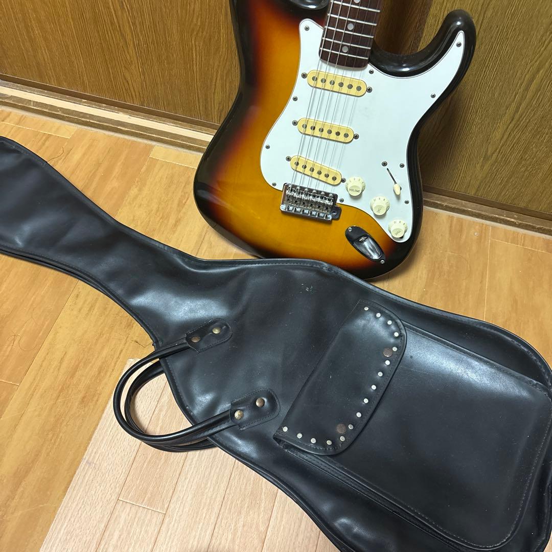 y*0様 Squier SST-33 ストラトフジケン製 Lシリアル1991年