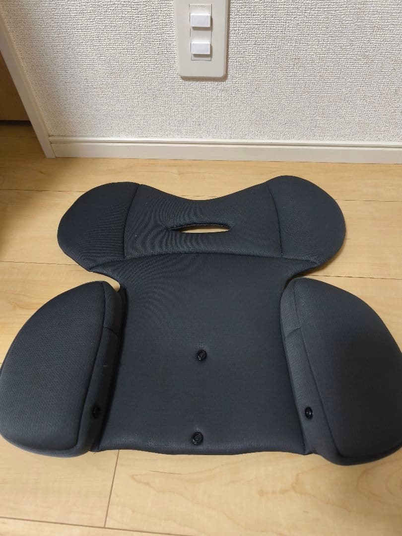 美品 Joieチャイルドシートアーク360°