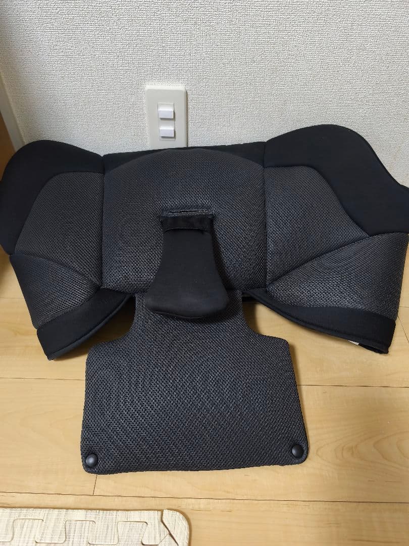 美品 Joieチャイルドシートアーク360°