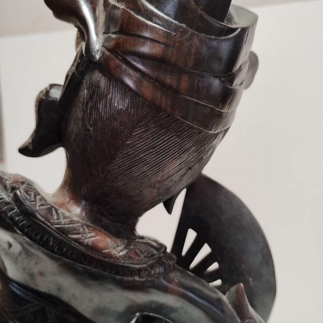 バリ島の伝統工芸黒檀バリ人形