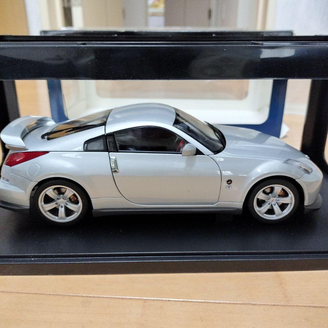 自動車 Nissan Fairlady Z NISMO 380RS 1/18