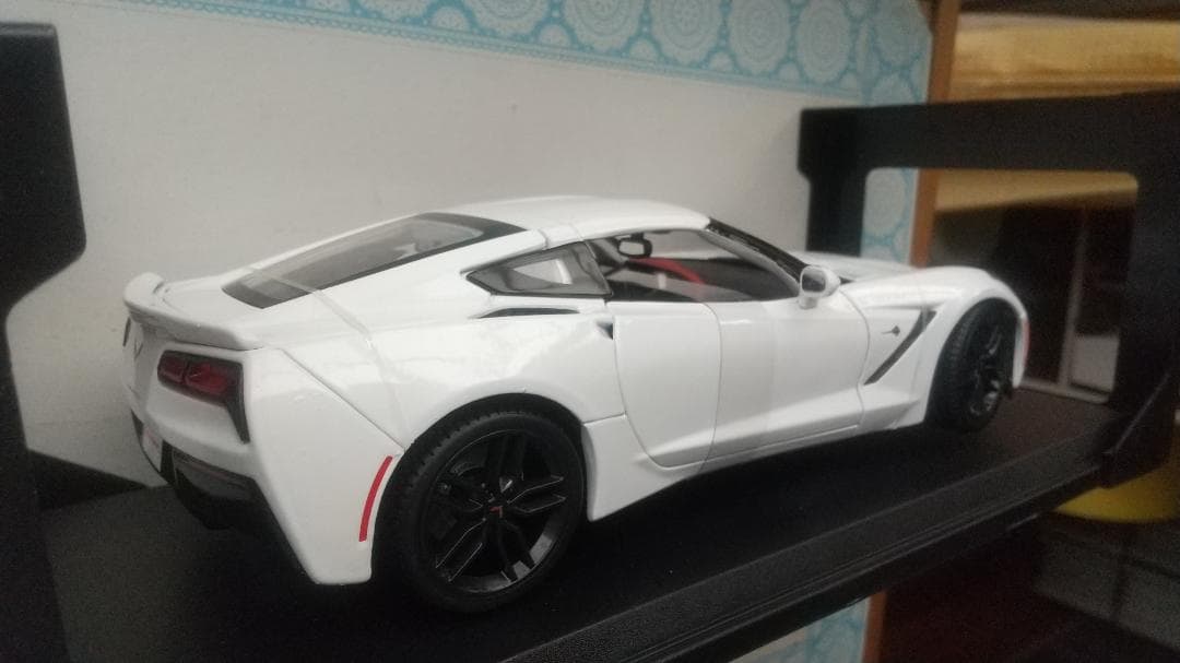 Maistoコルベットスティングレイ 1/18【新品】