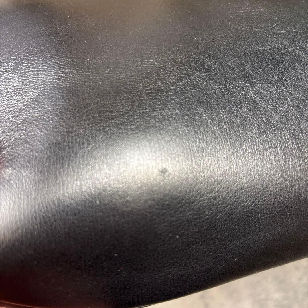 【美品】サルヴァトーレフェラガモ ヴァラリボン ミニショルダーバッグ レザー