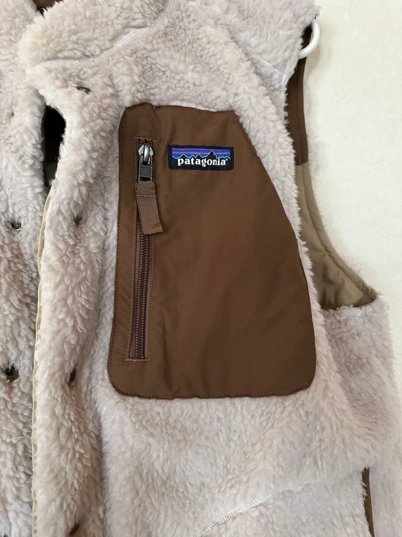 Patagonia リバーシブルベスト ベージュ/ブラウン