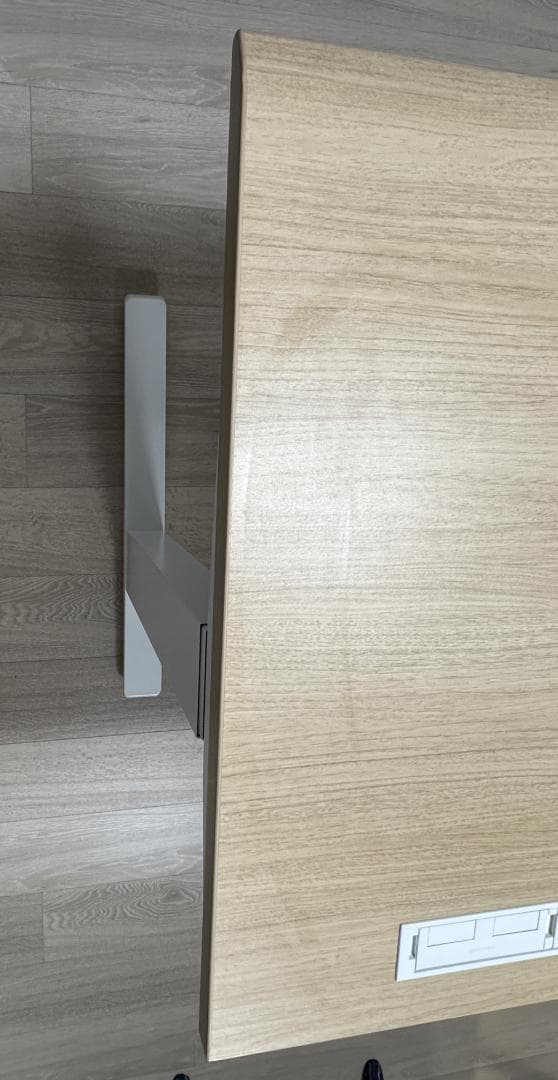 オカムラ　スイフト　自動昇降デスク　W1400 D700