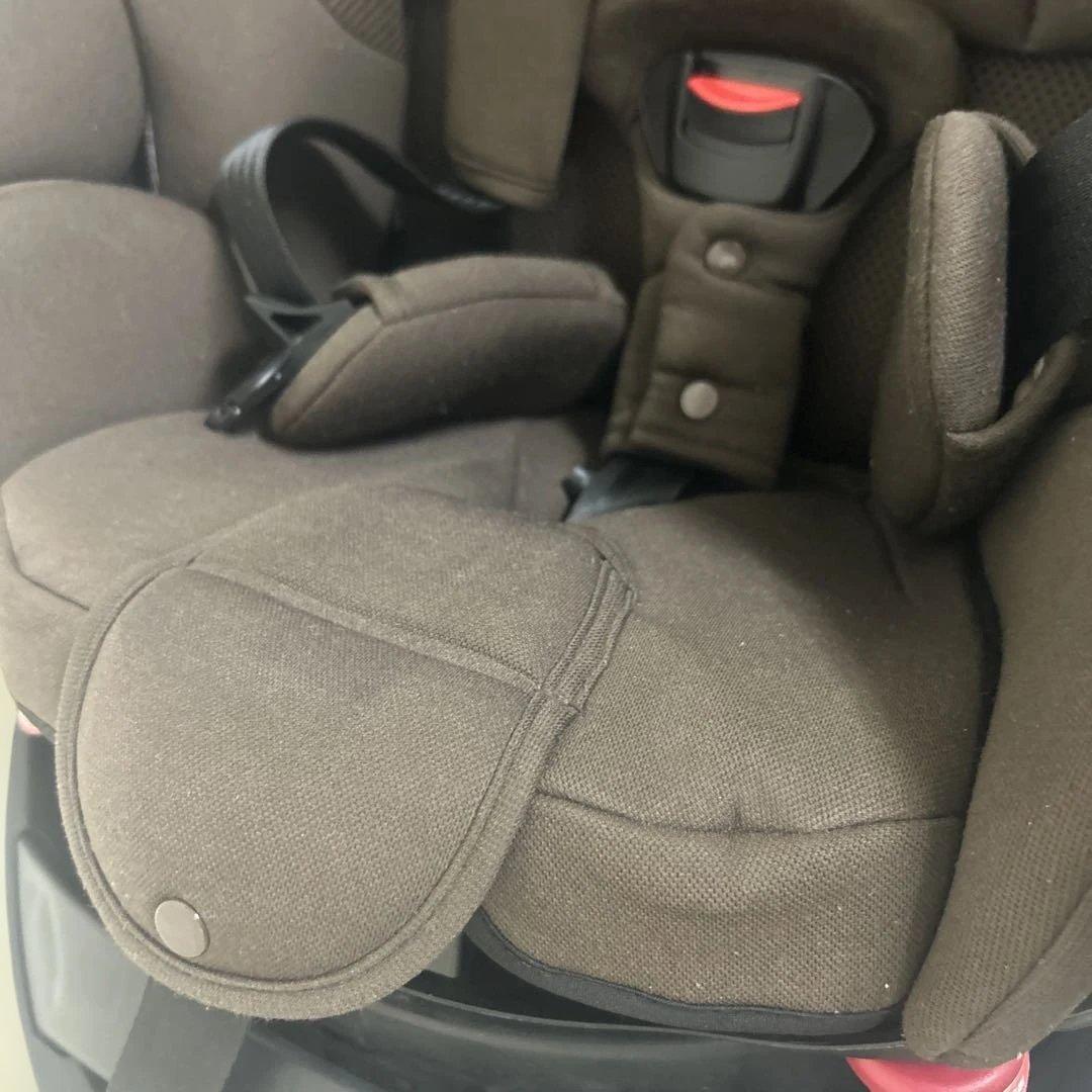 美品 Aprica アップリカ フラディアグロウ チャイルドシート ブラウン