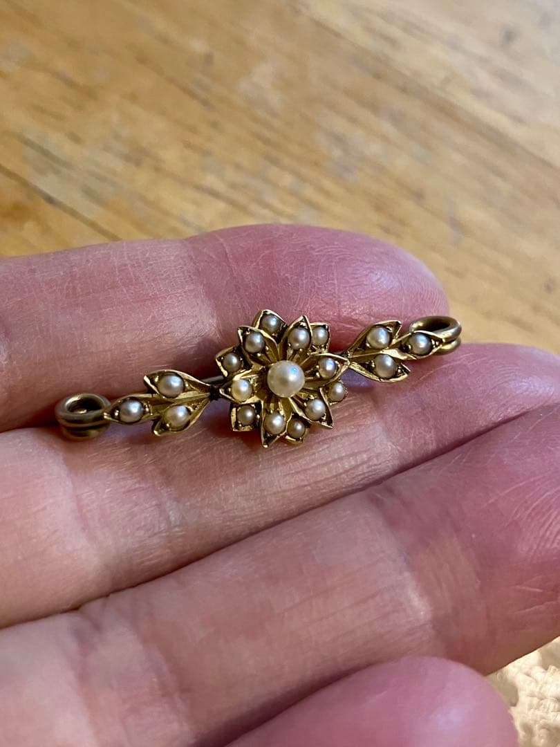 アンティーク9K＊1900年頃イギリス＊シードパールのお花がかわいい