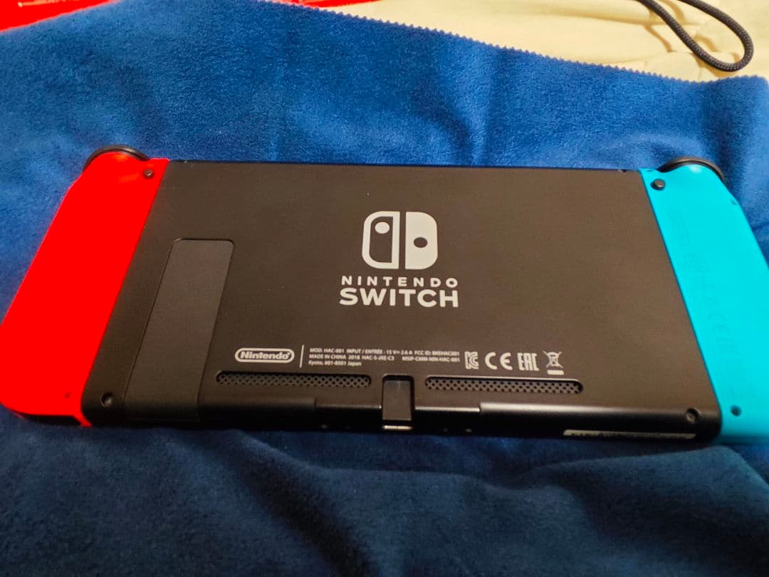 【美品】【完品】Nintendo Switch 本体(通常モデル)