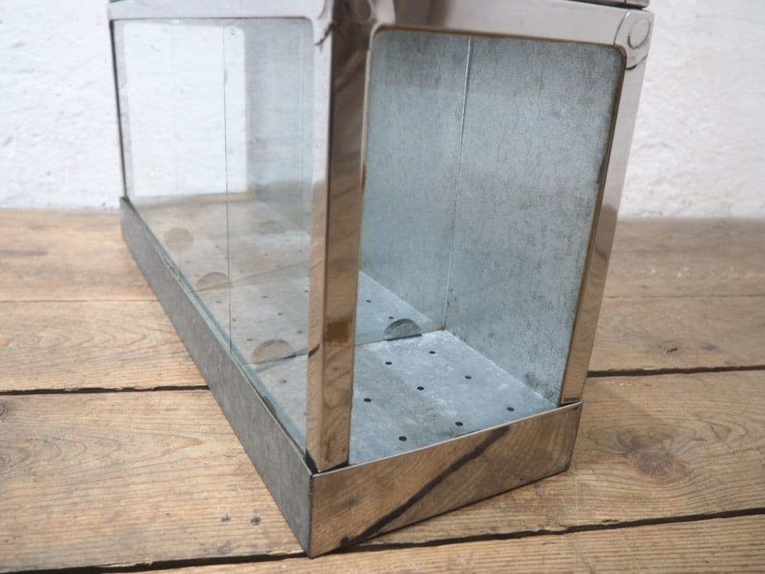 1325 昭和レトロなブリキのガラスケース 飾り棚 駄菓子屋 陳列棚