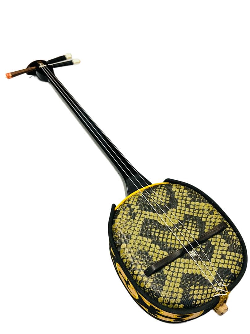 沖縄三線 人工蛇皮 ハードケース付き 楽器・機材