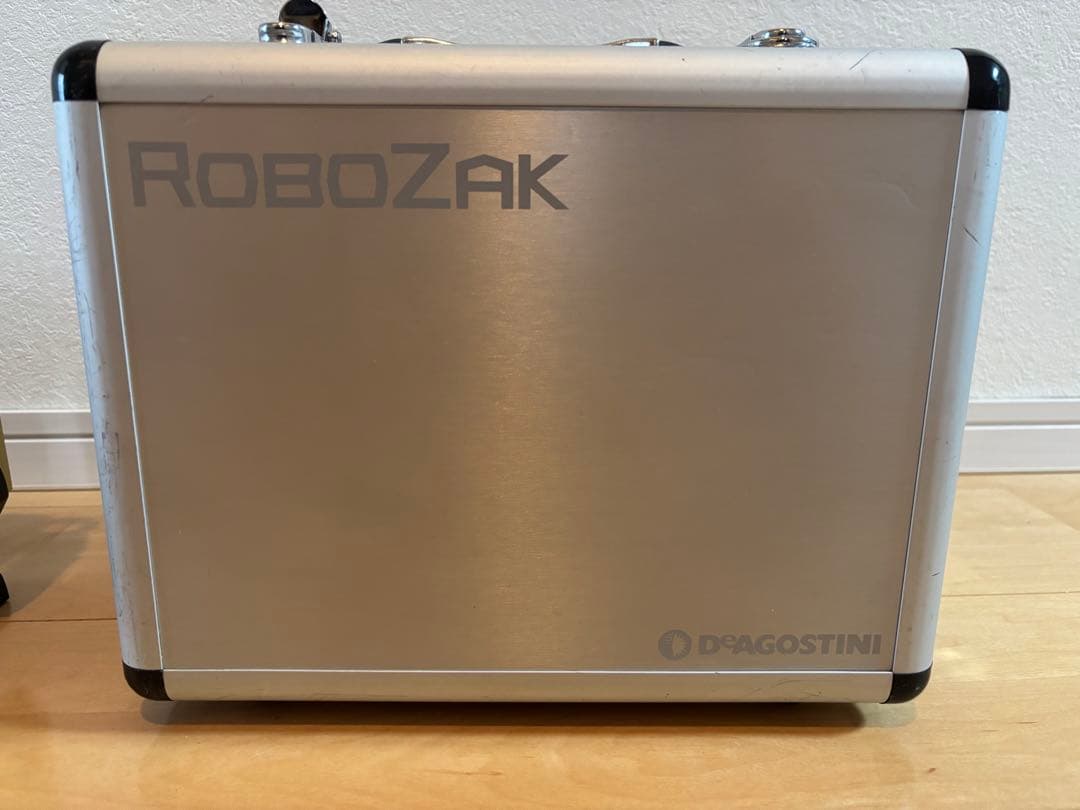 【匿名配送】　動作品【美品】デアゴスティーニ ロボザック　送料込み