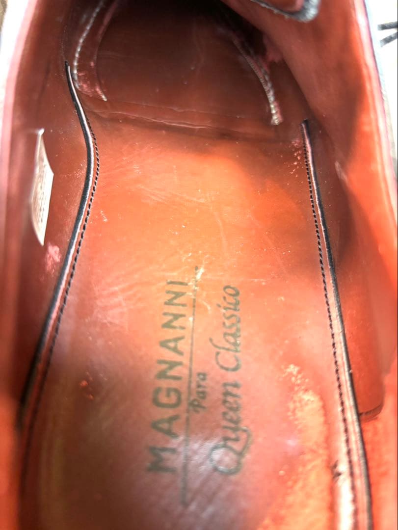 美品　MAGNANNI ホールカット　オパンケ　EU39 黒　本革