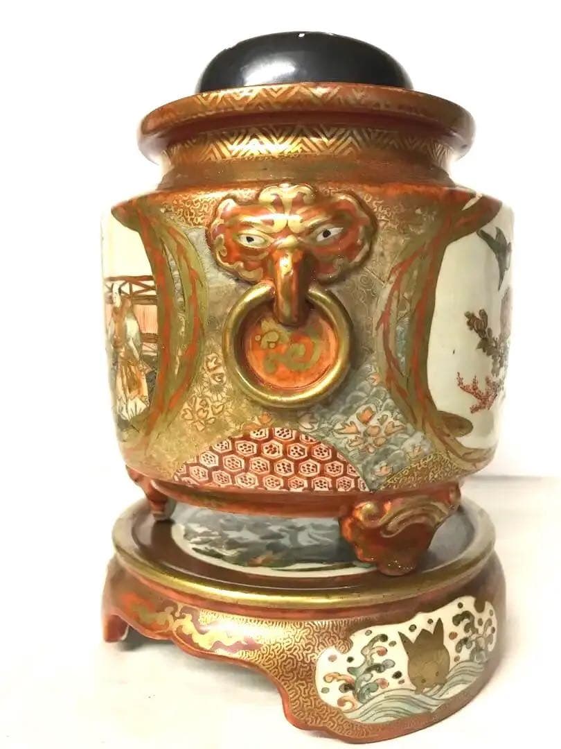 赤絵銀火屋付貴婦人図香炉(注:説明文)