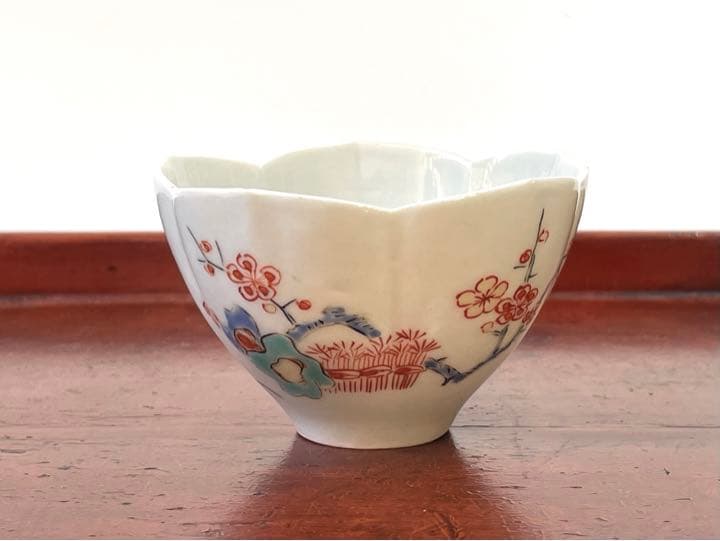 骨董 アンティーク 柿右衛門 色絵 梅文 輪花縁 小碗 盃 酒盃 小鉢