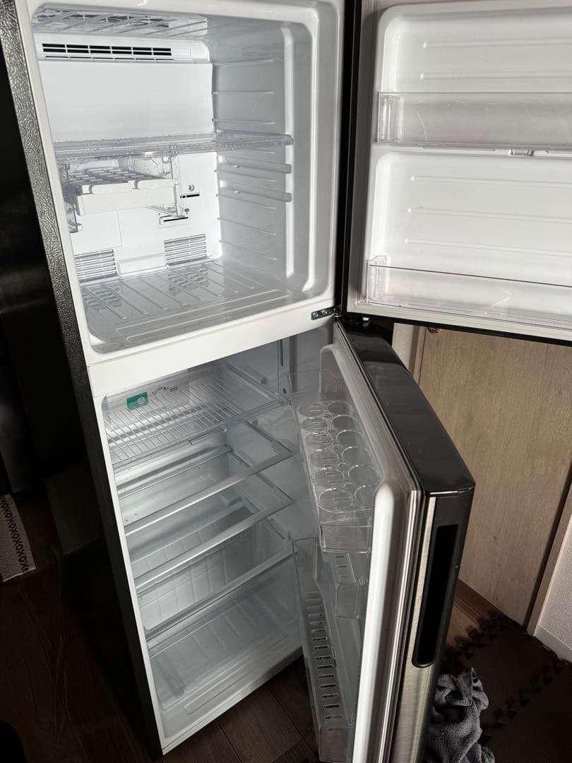 teru様　ご家族　専用　　シャープ 冷蔵庫(幅54.5cm) 225L 右