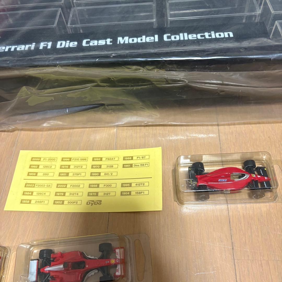 ダイドーFerrari F 1 21台コンプディスプレイケース非売品