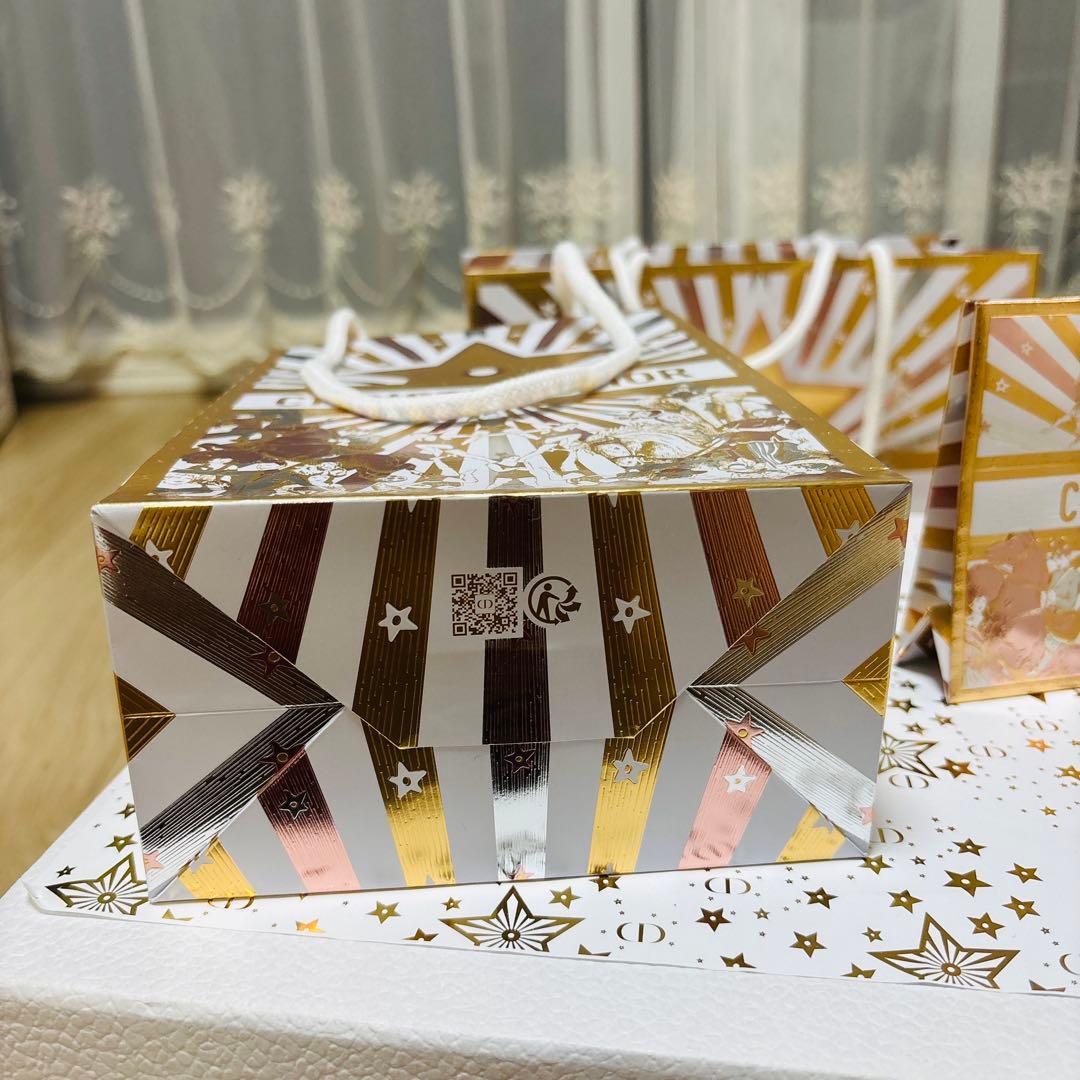 Dior ショッパー、ギフトバッグ クリスマス限定 ホリデー ラッピング