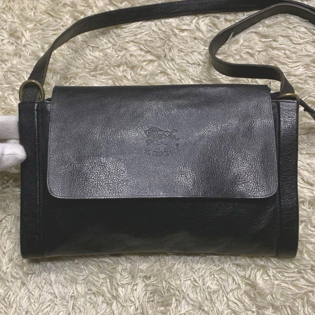イルビゾンテ ショルダーバッグ フラップ レザー ロゴ型押し ブラック