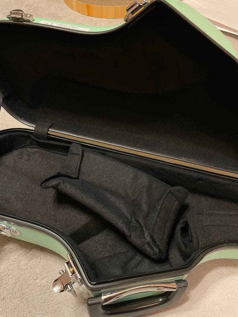 CC Shiny Case アルトサックス　ベルト付き