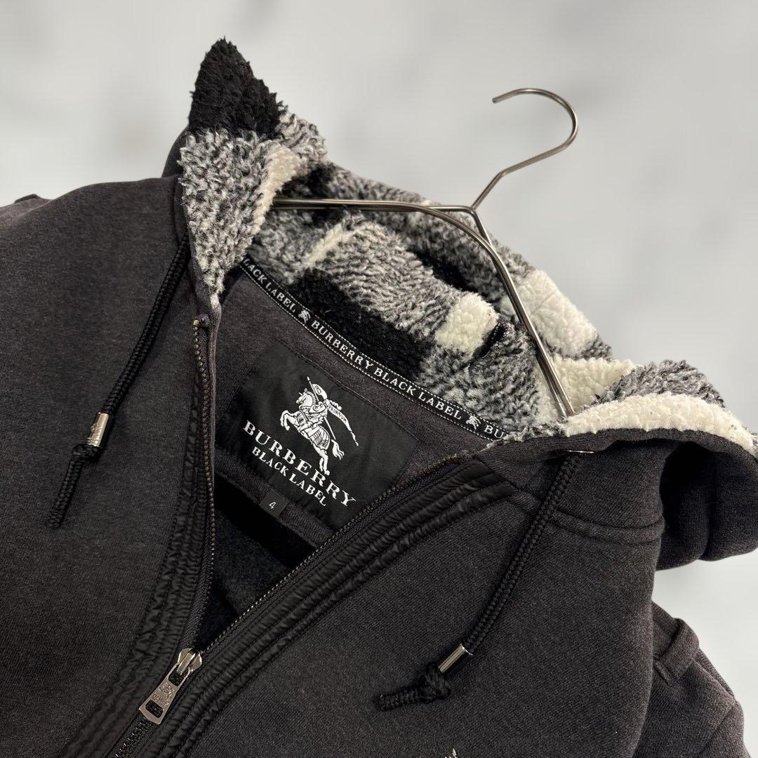 ✨大人気✨バーバリーブラックレーベル ダークグレー　パーカー　ノバチェックXL