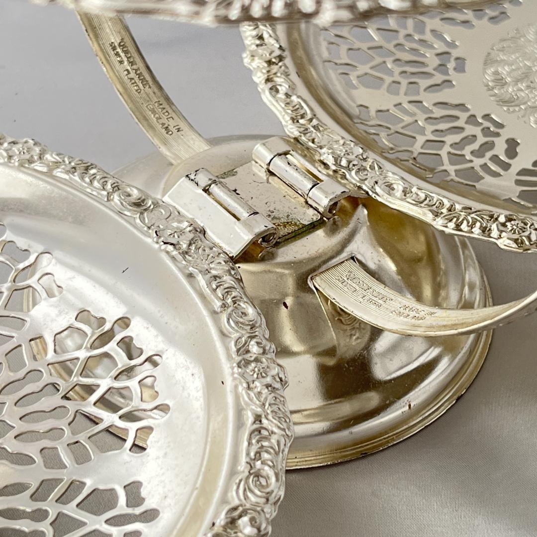 英国 】エンボスと透かしのケーキスタンド Queen Anne