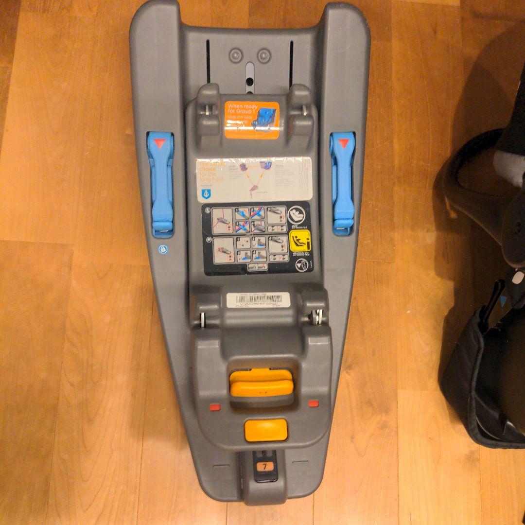 【美品フルセット】Joieチャイルドシート&ISOFIXベース&新生児パッド