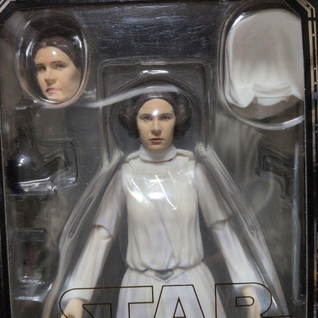 スターウォーズ　バンダイ　shフィギュアーツ　プリンセスレイアオーガナ