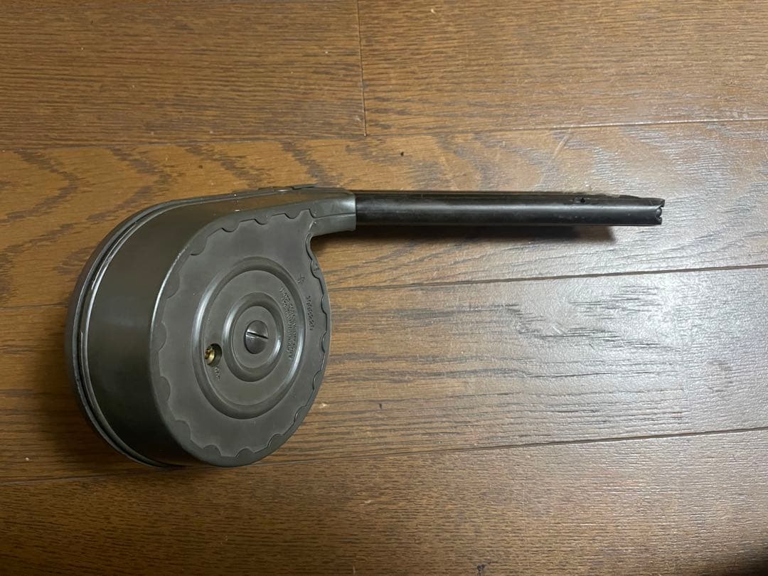 レア！？タナカ Luger P08 エアガン 50ラウンドマガジングリップ