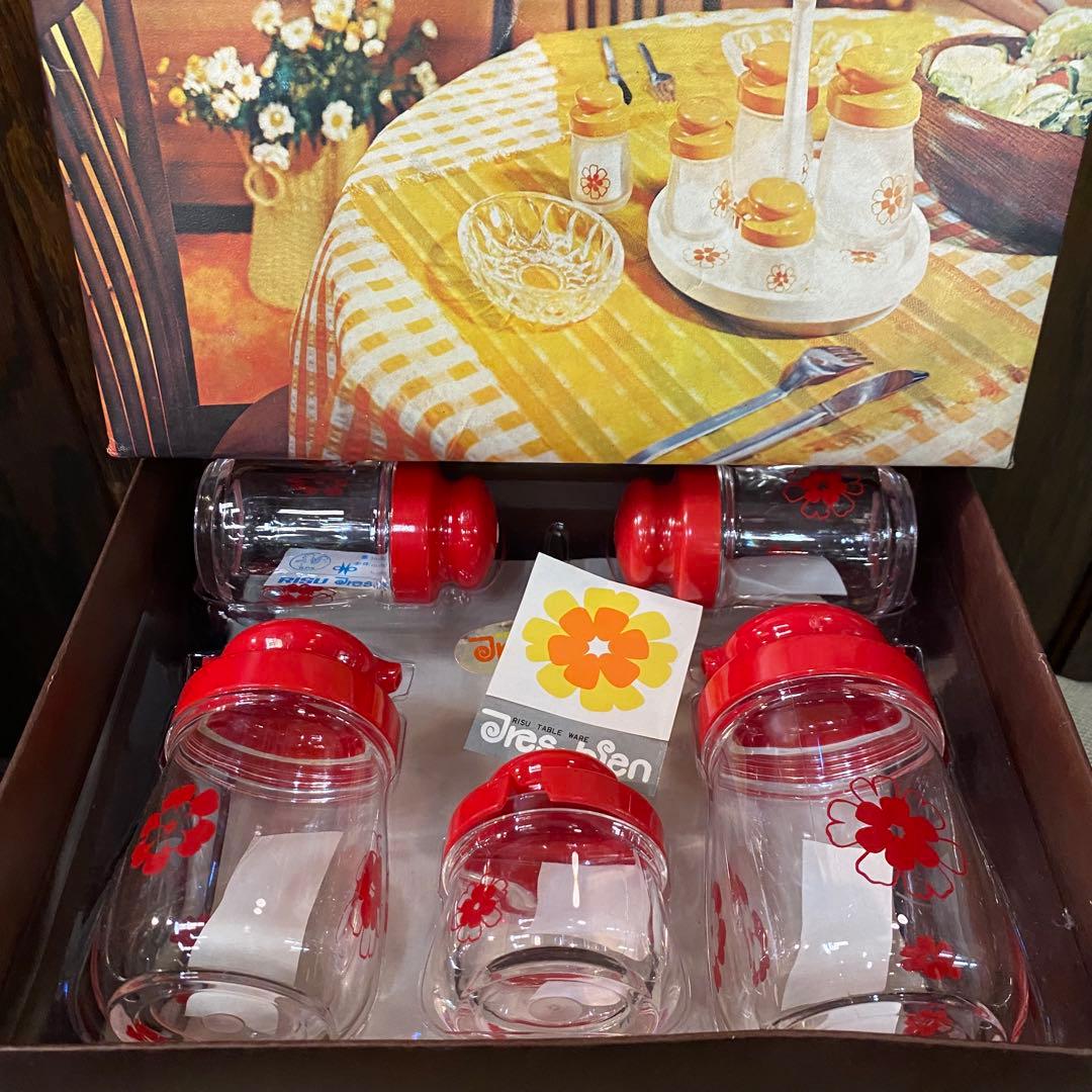 昭和レトロ ポップ 醤油差し 調味料入れ 容器 未使用 ✨ 醤油差し 調味料入れ 昭和 レトロの通販 by Barbie's shop