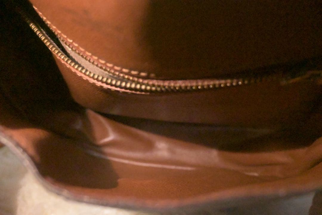 LOUIS VUITTON ルイ ヴィトン サンクルー ショルダーバッグ