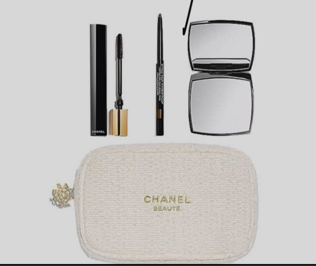 新品！半額！限定クリスマスコフレCHANEL