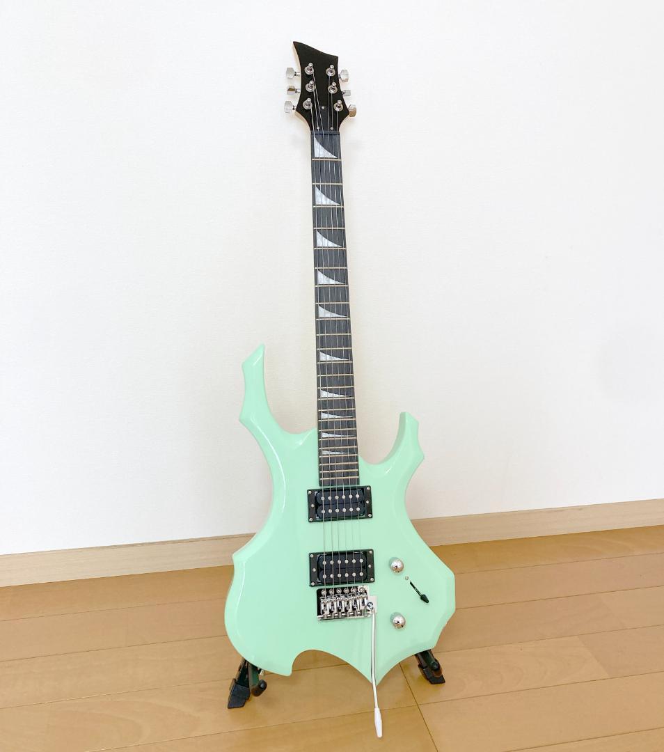 変形タイプ　エレキギター 　サーフグリーン　美品　シンクロナイズドトレモロ