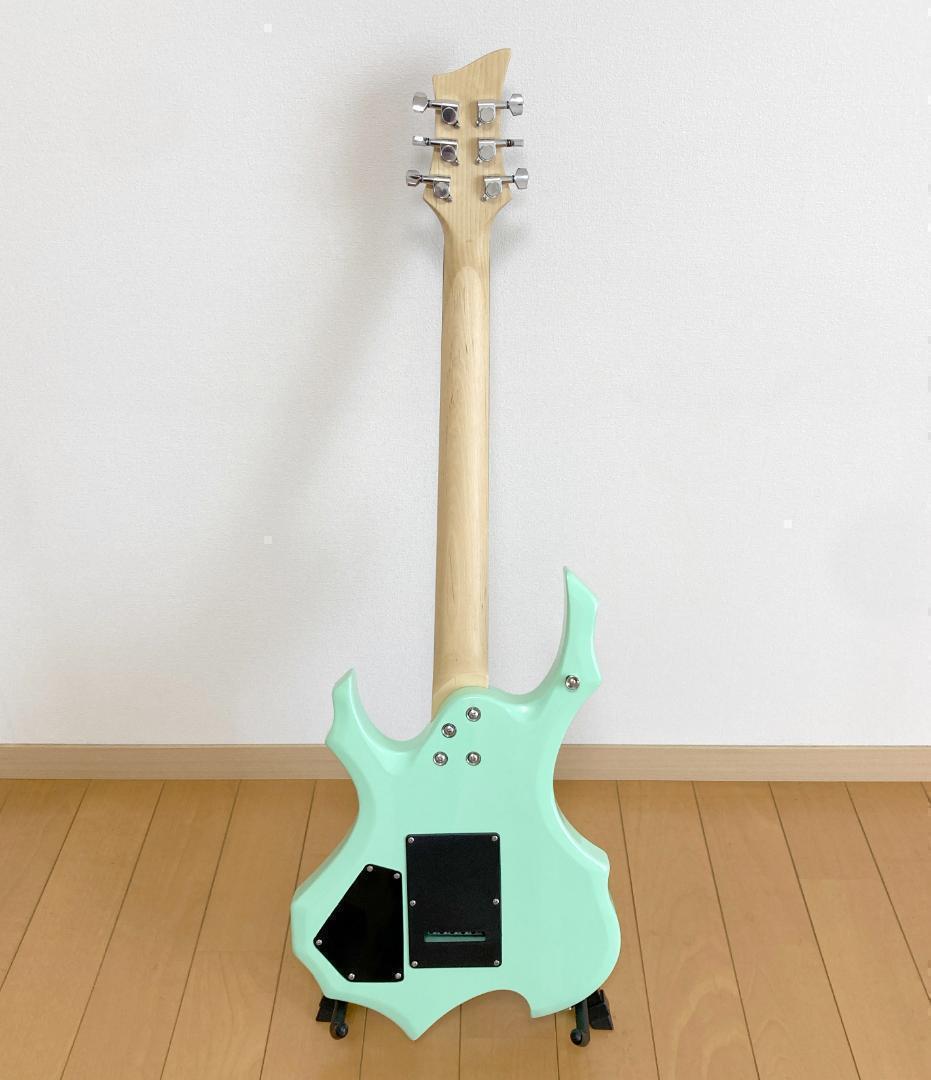 変形タイプ　エレキギター 　サーフグリーン　美品　シンクロナイズドトレモロ