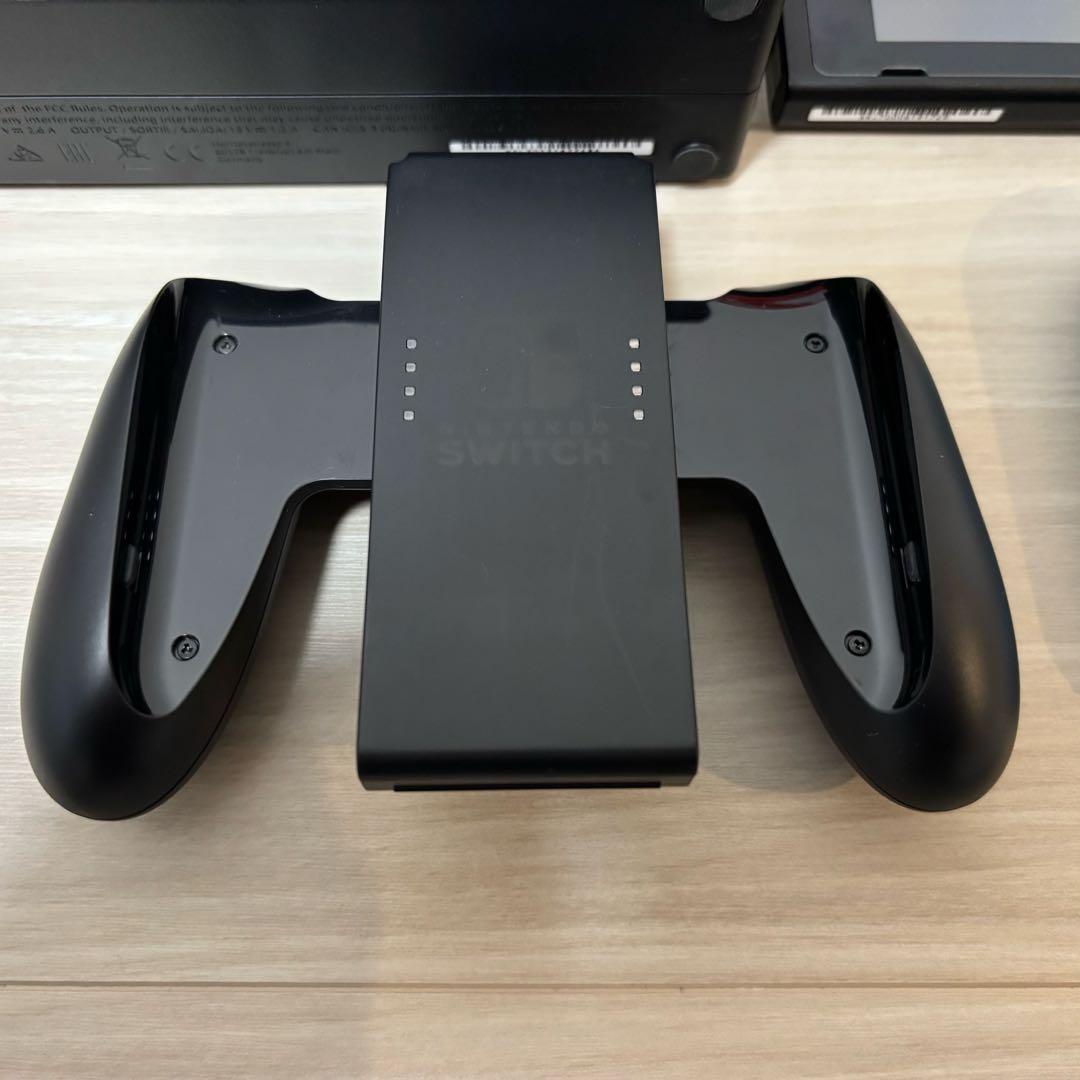 Nintendo Switch 本体 青/赤 Joy-Con 付属品あり