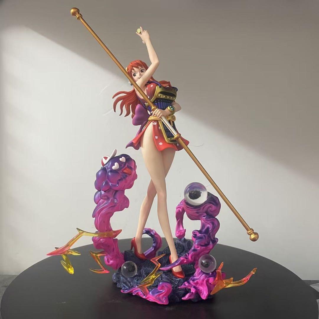 ONE PIECE ワンピース　ナミ　高さ30cm 海外フィギュア
