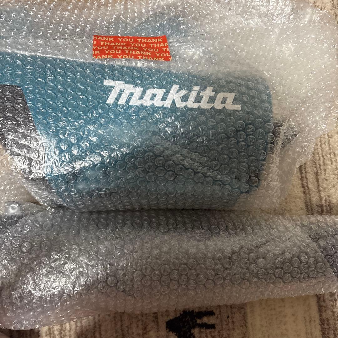 Anna Fendi - LAMEProsecco superioreプロセッコ