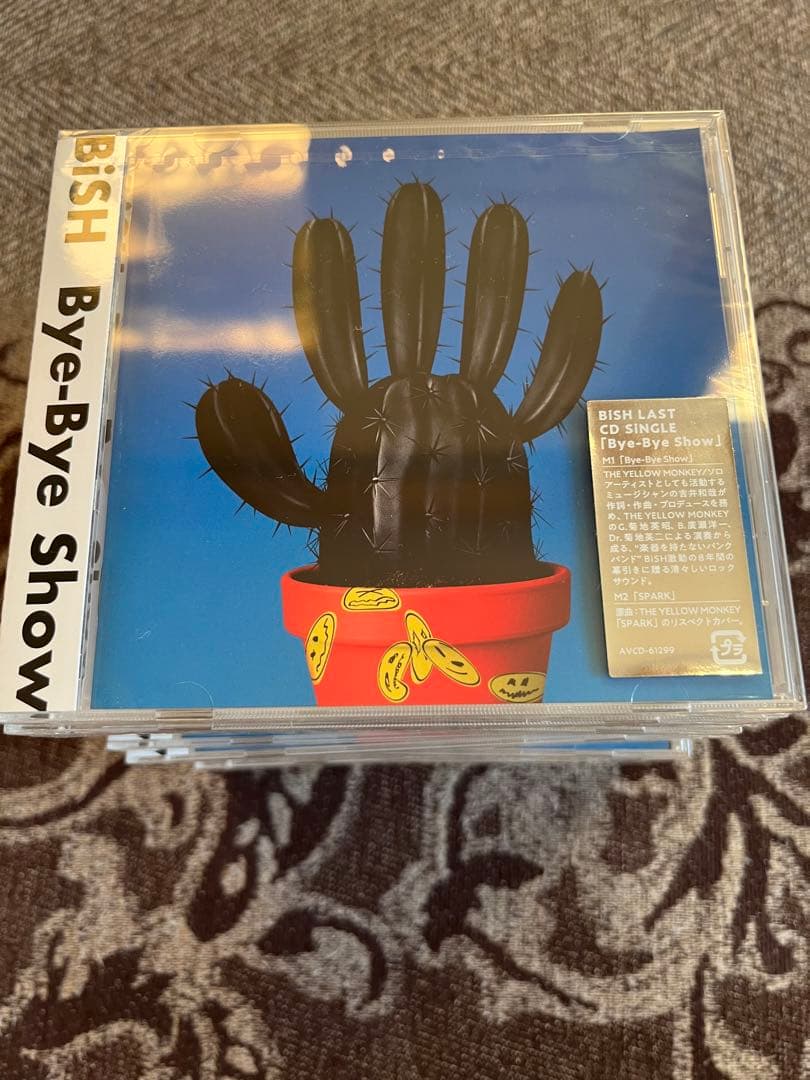 BiSHグッズ byebyeshowCD15枚 アユニDチェキ投げキッス - メルカリ