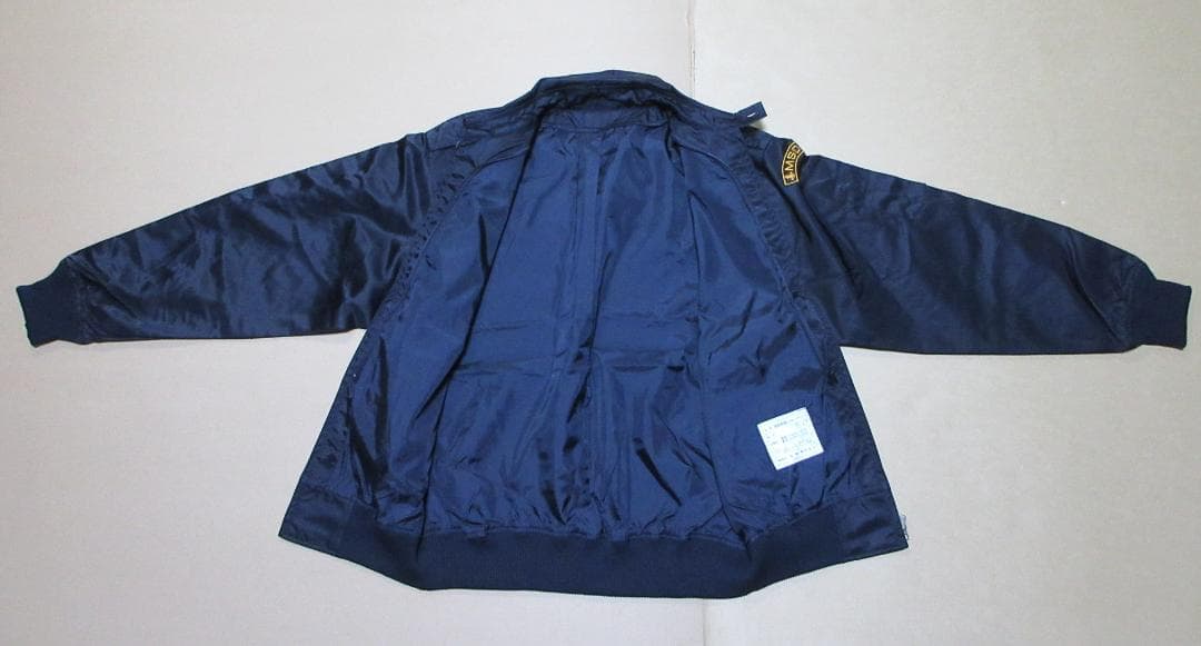 ２号　海上自衛隊のジャンパー（Mサイズ、市販品）