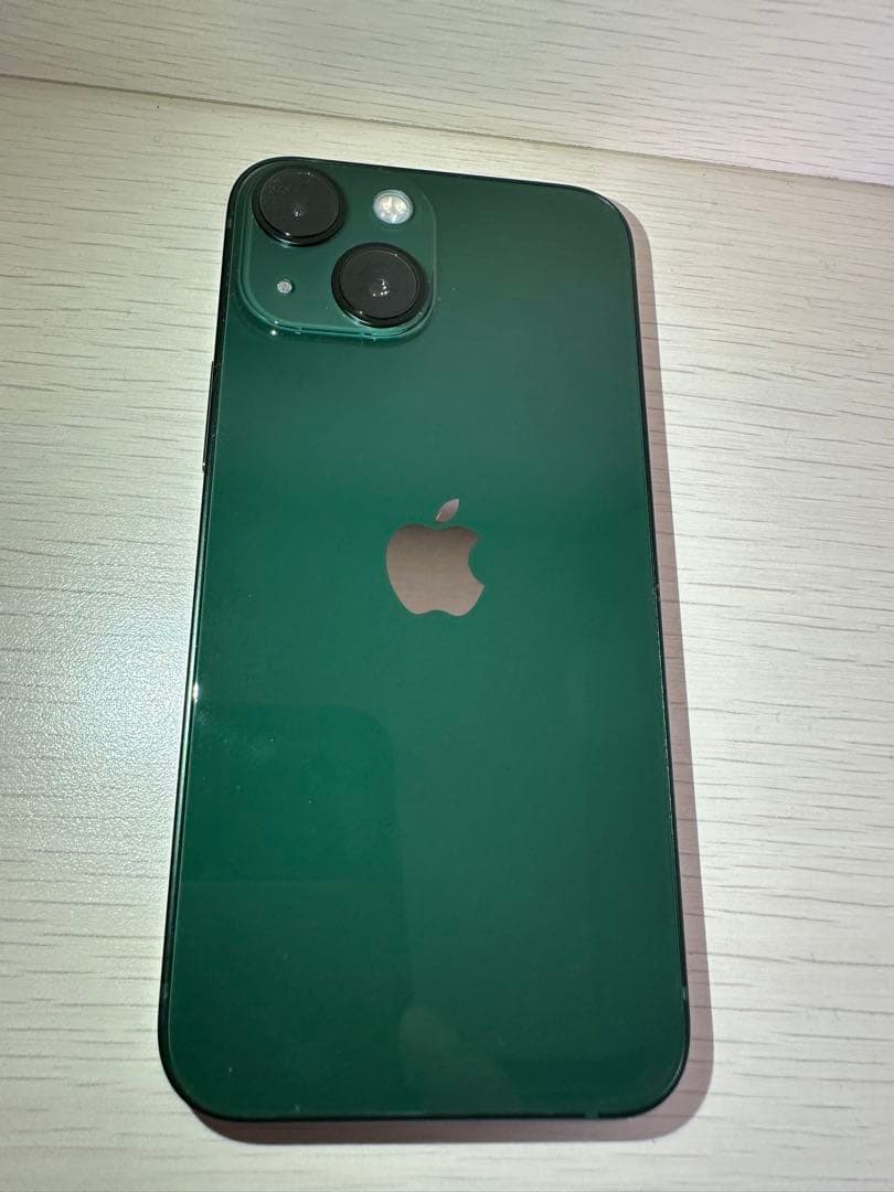 Apple iPhone 13 グリーン