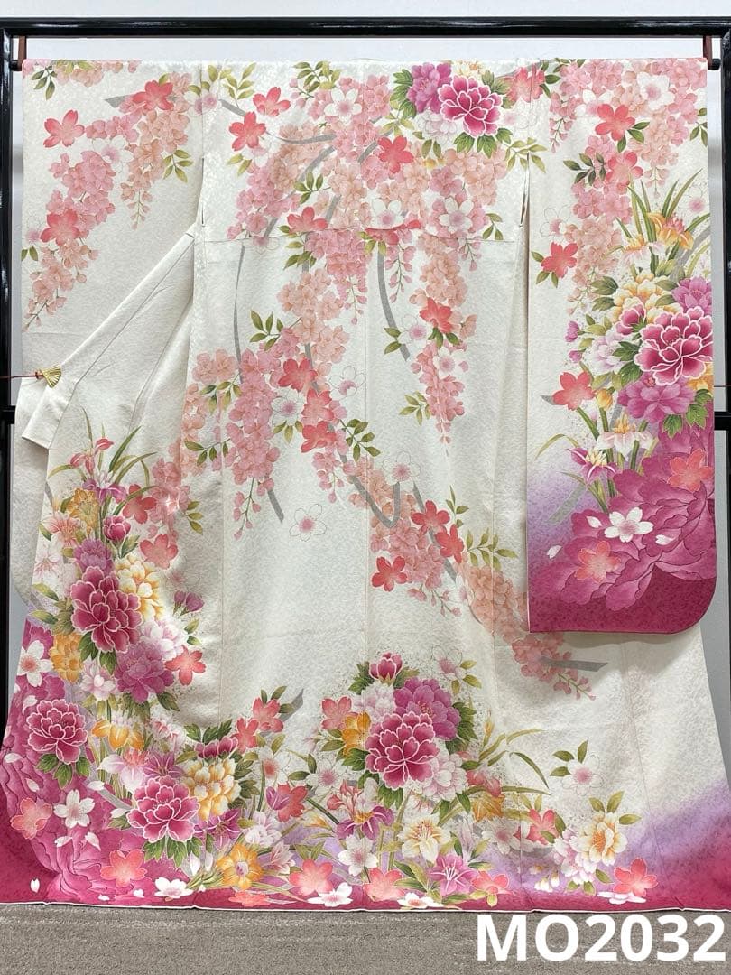 振袖 豪華 銀通し 刺繍 金彩 紋意匠 身丈170cm 撥水加工済