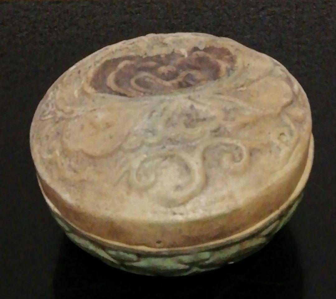 竹世書付 交趾 色絵 牡丹 タイ 香合 共箱 茶道具