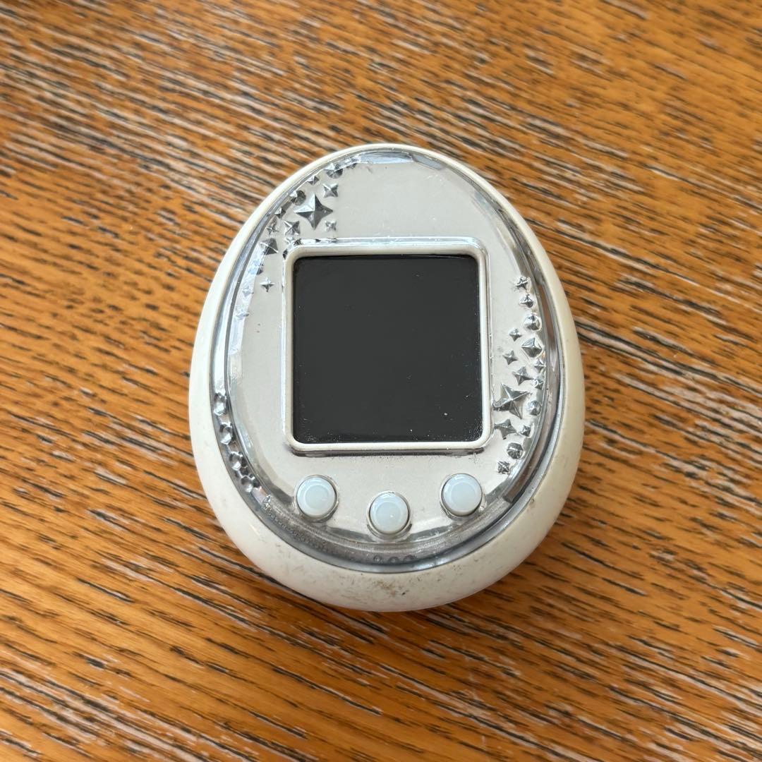 D*J様 たまごっちidl ホワイト