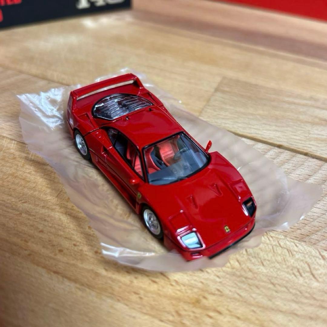 トミカリミテッドヴィンテージネオ フェラーリ F40 LV-NEO 赤