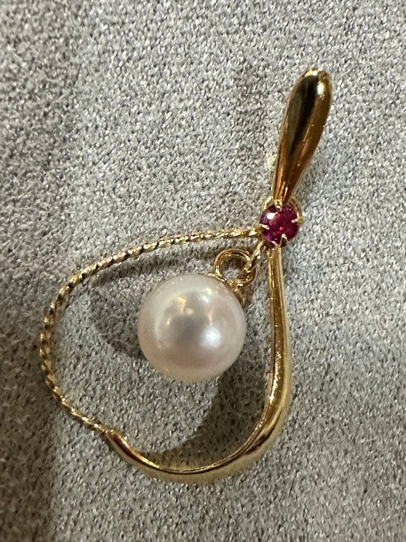 K18あこや真珠 ルビー ペンダントトップ - メルカリ