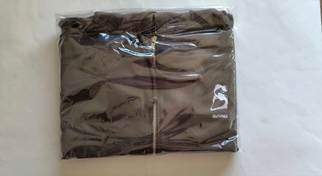 新品未開封品】MILESixTONES SixTONES パーカー 2026 - メルカリ