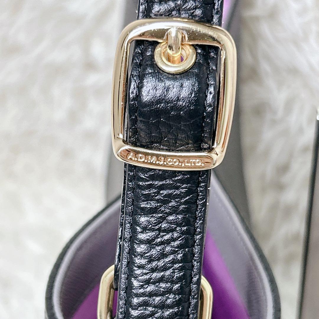 A.D.M.J 高級　本革 ワンショルダー 黒 シボ革 A4 ポーチ付　GC付き