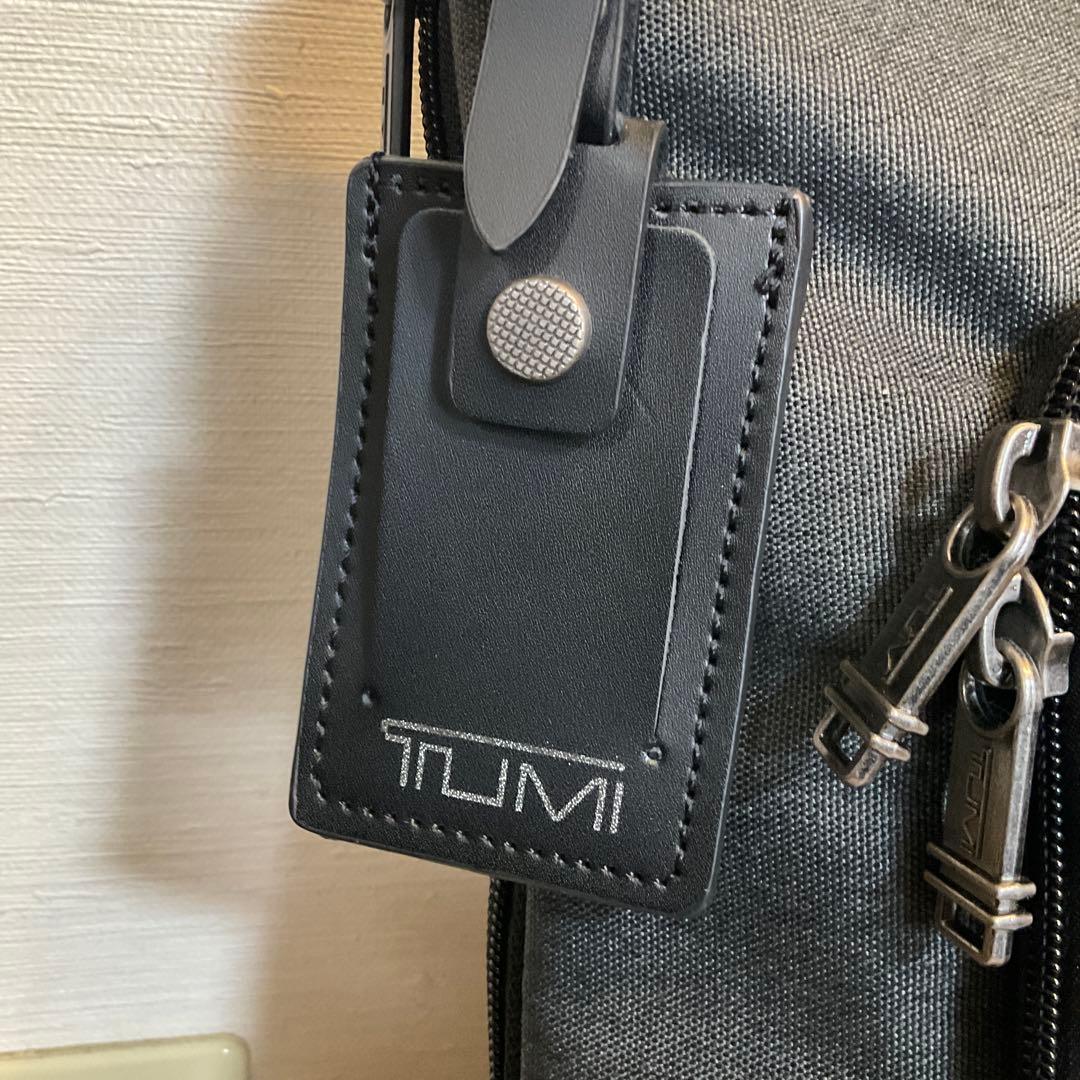 TUMI トートバッグ　グレー　ほぼ未使用