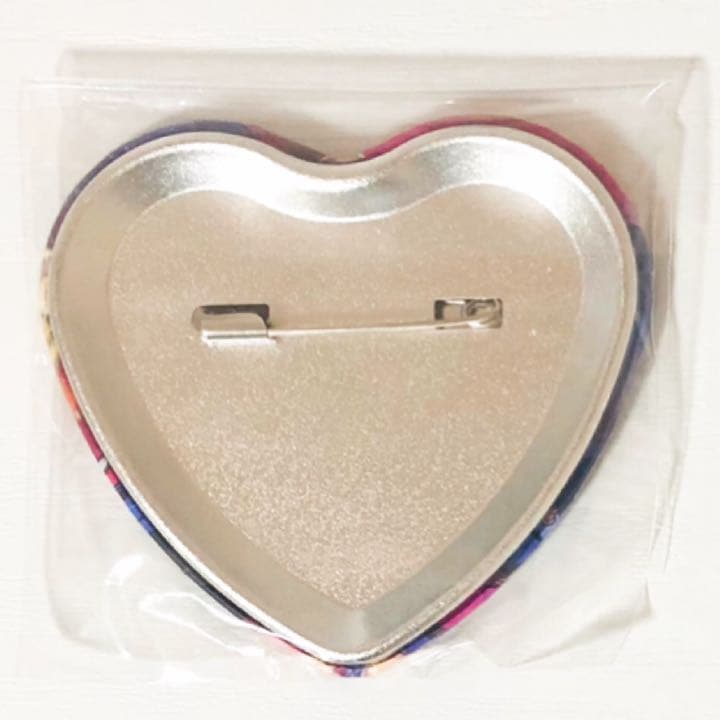 新品★あんスタ【朔間零＆羽風薫＆大神晃牙】ハート型ビッグ缶バッジ★3点セット