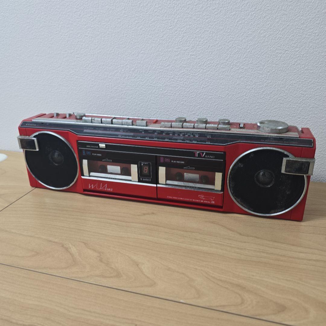 昭和レトロなラジカセ（動作未確認）1980年 レッド 赤 SANYO - メルカリ